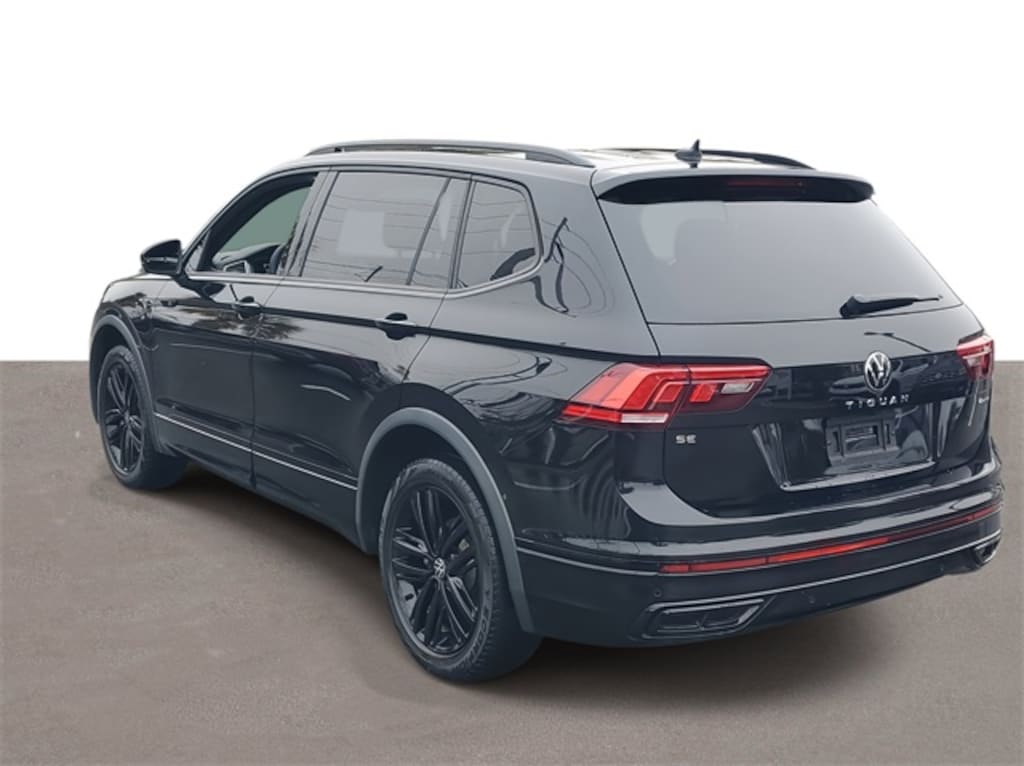 Certified 2022 Volkswagen Tiguan 2.0T SE R-Line Black SUV