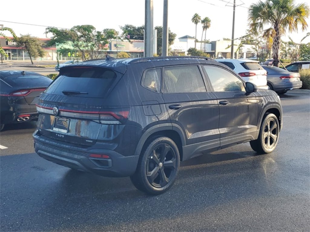 Certified 2025 Volkswagen Taos 1.5T SE Black SUV