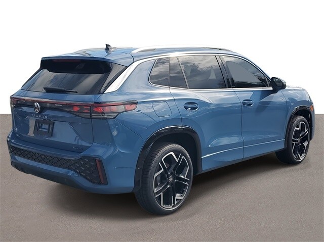 2025 Volkswagen Tiguan SEL R-Line Black photo 3