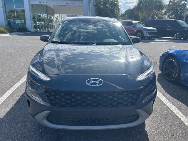 2022 Hyundai Kona SEL SE photo 2