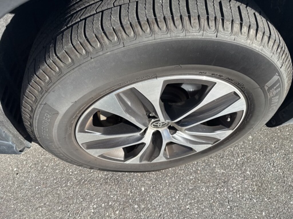 Used 2020 Toyota Highlander XLE SUV