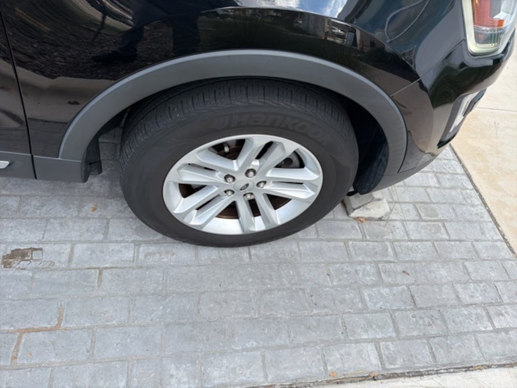 Used 2017 Ford Explorer XLT SUV