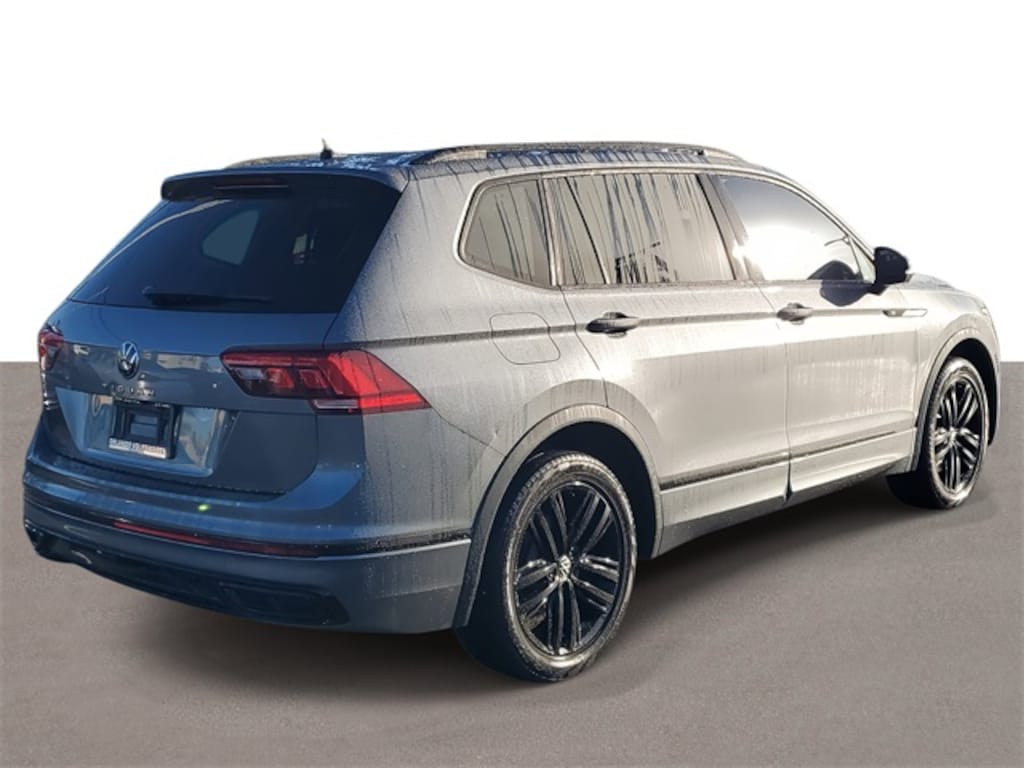 Certified 2022 Volkswagen Tiguan 2.0T SE R-Line Black SUV