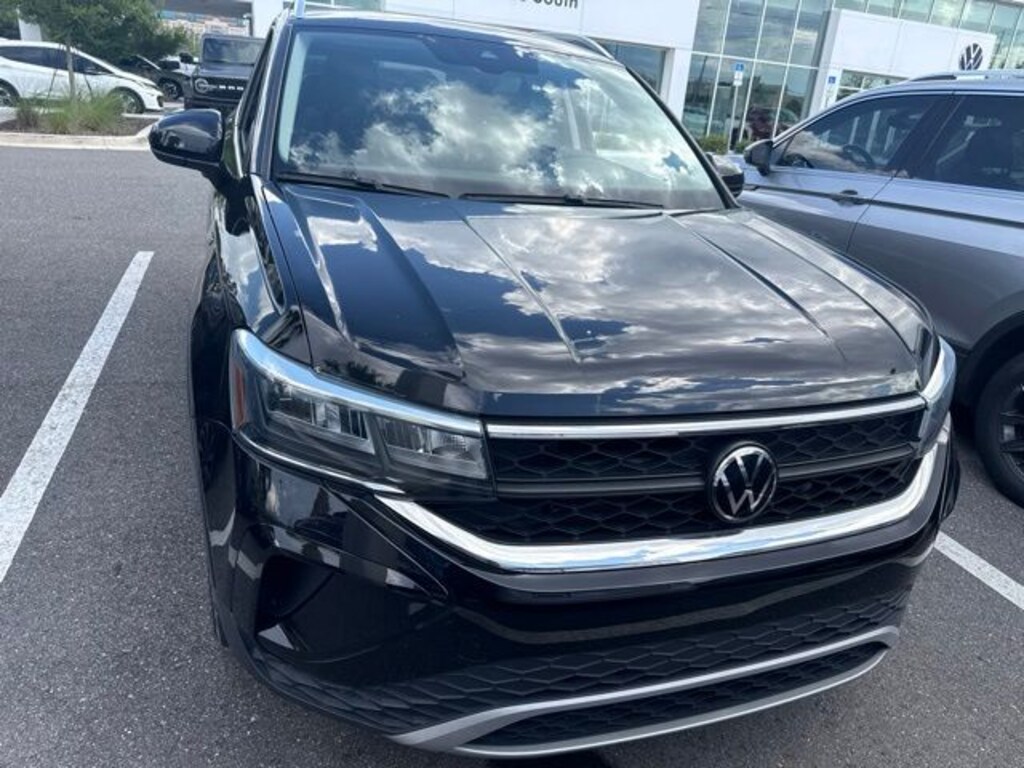 Used 2023 Volkswagen Taos 1.5T SE SUV