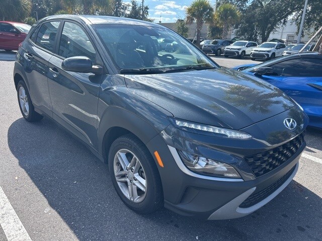 2022 Hyundai Kona SEL SE photo 3