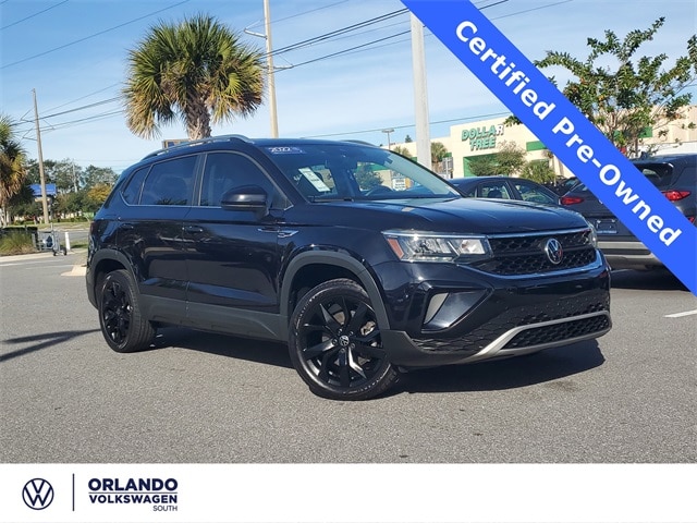 2022 Volkswagen Taos SE's photo