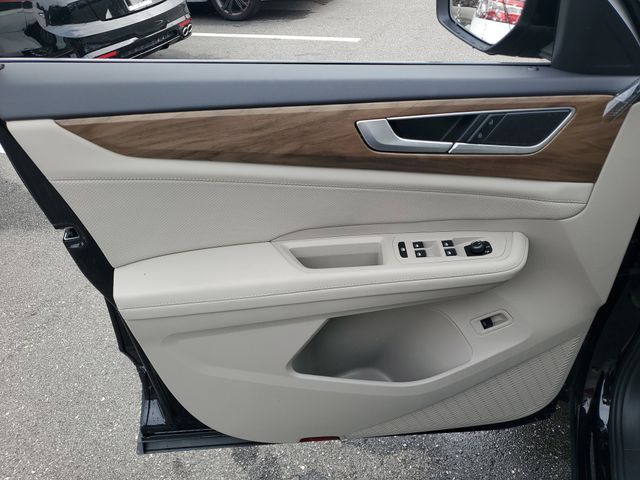 2026 Volkswagen Atlas SE w/Tech - Photo 14