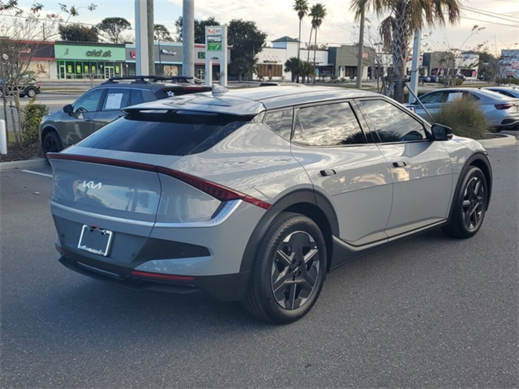 Used 2025 Kia EV6 Light SUV