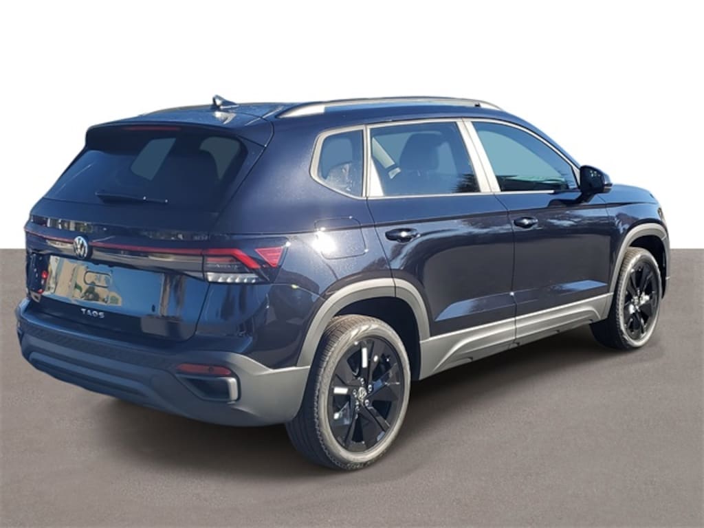 New 2026 Volkswagen Taos 1.5T SE Black SUV