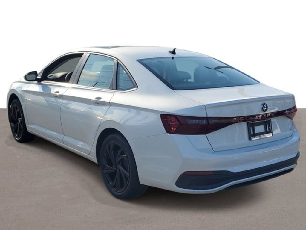 New 2026 Volkswagen Jetta 1.5T SE Sedan