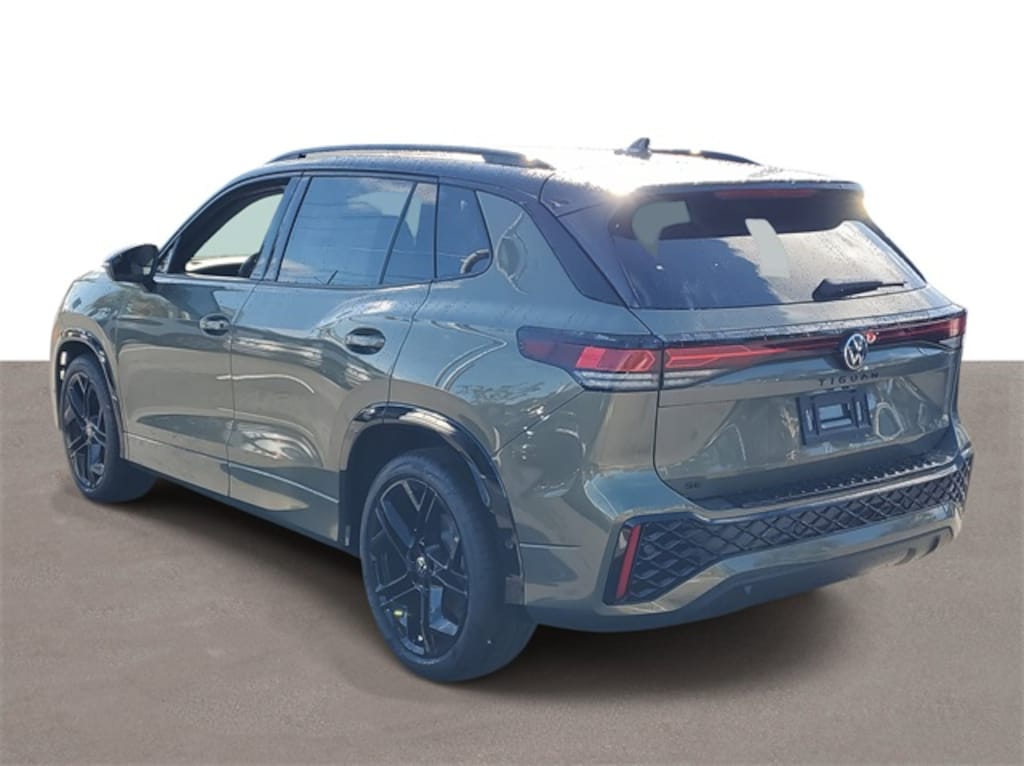New 2025 Volkswagen Tiguan 2.0T SE R-Line Black SUV