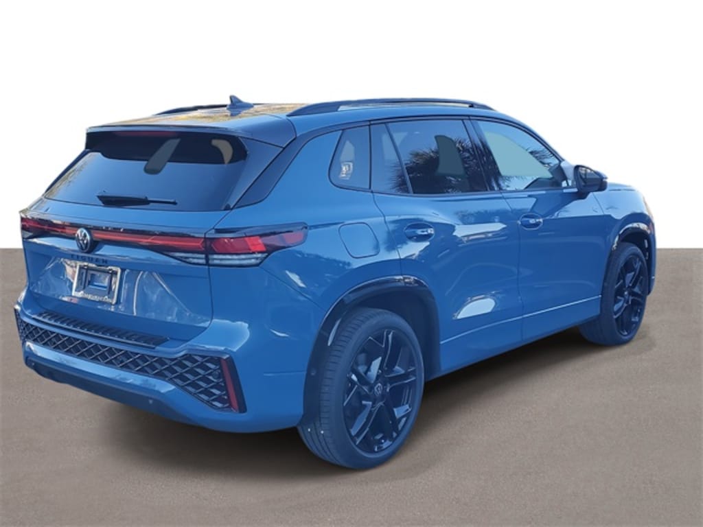 New 2026 Volkswagen Tiguan 2.0T SE R-Line Black SUV