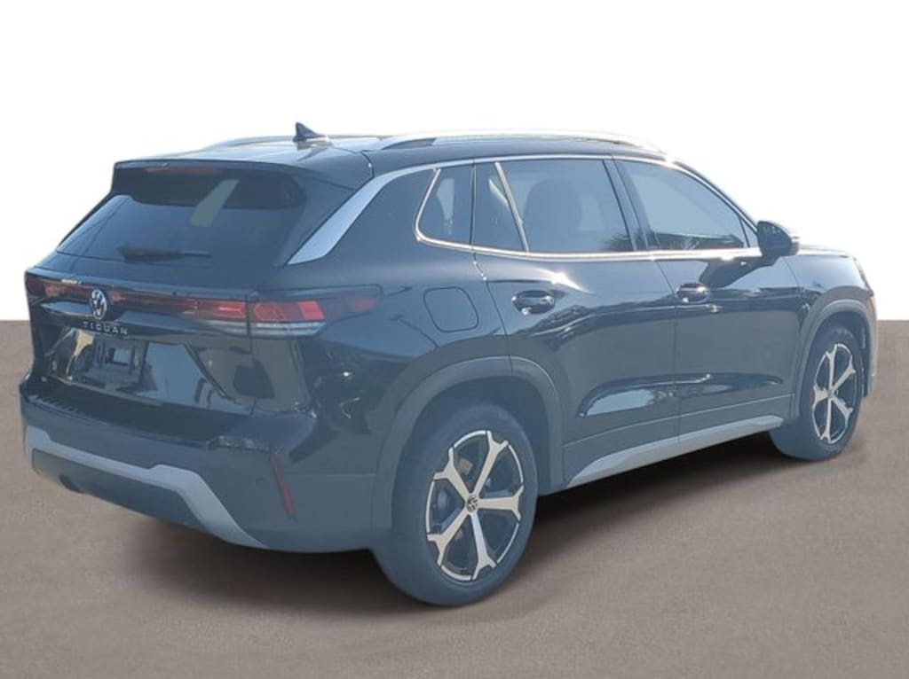 New 2026 Volkswagen Tiguan 2.0T SE SUV