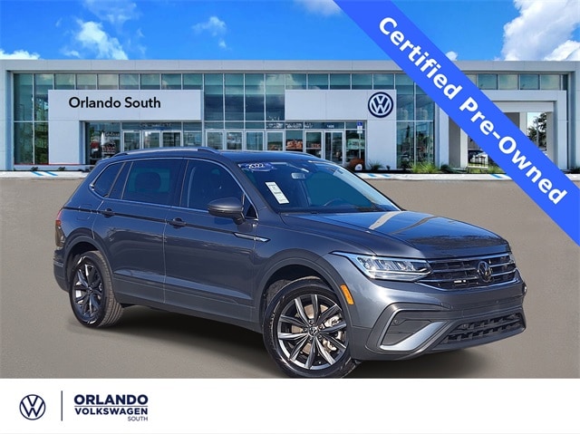 2022 Volkswagen Tiguan SE's photo