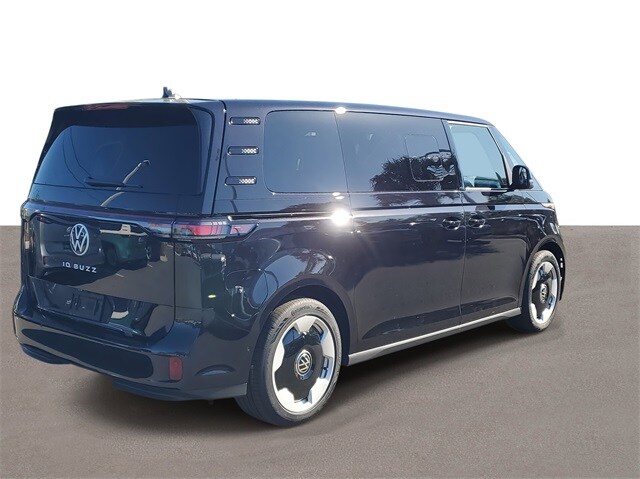 2025 Volkswagen ID. Buzz Pro Plus photo 4
