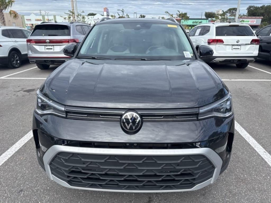 Used 2025 Volkswagen Taos 1.5T SE SUV