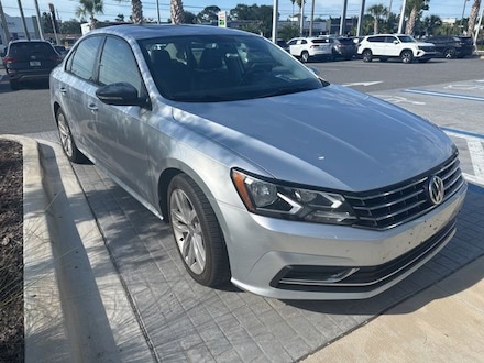 2019 Volkswagen Passat 2.0T Wolfsburg Sedan