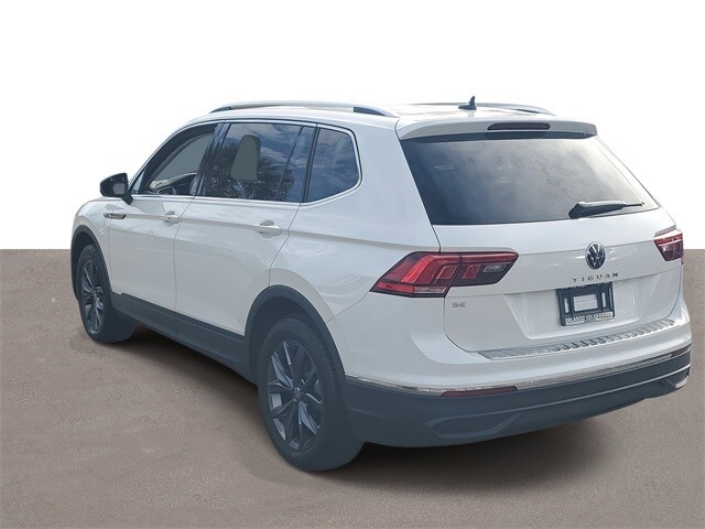 2023 Volkswagen Tiguan SE photo 3