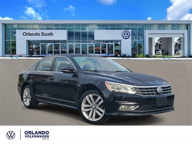 2017 Volkswagen Passat SE's photo