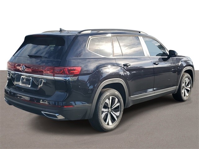 2026 Volkswagen Atlas SE photo 4