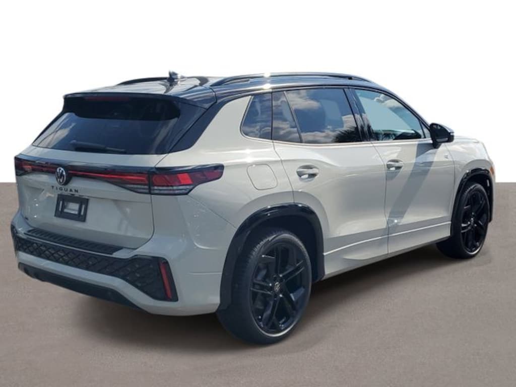 New 2026 Volkswagen Tiguan 2.0T SE R-Line Black SUV