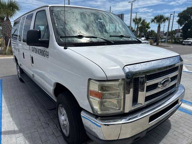 2011 Ford E-Series E-350 XLT Super Duty's photo
