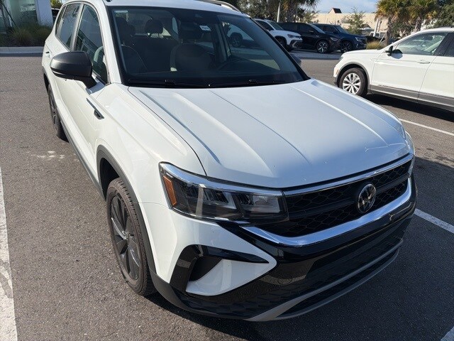2024 Volkswagen Taos S photo 3
