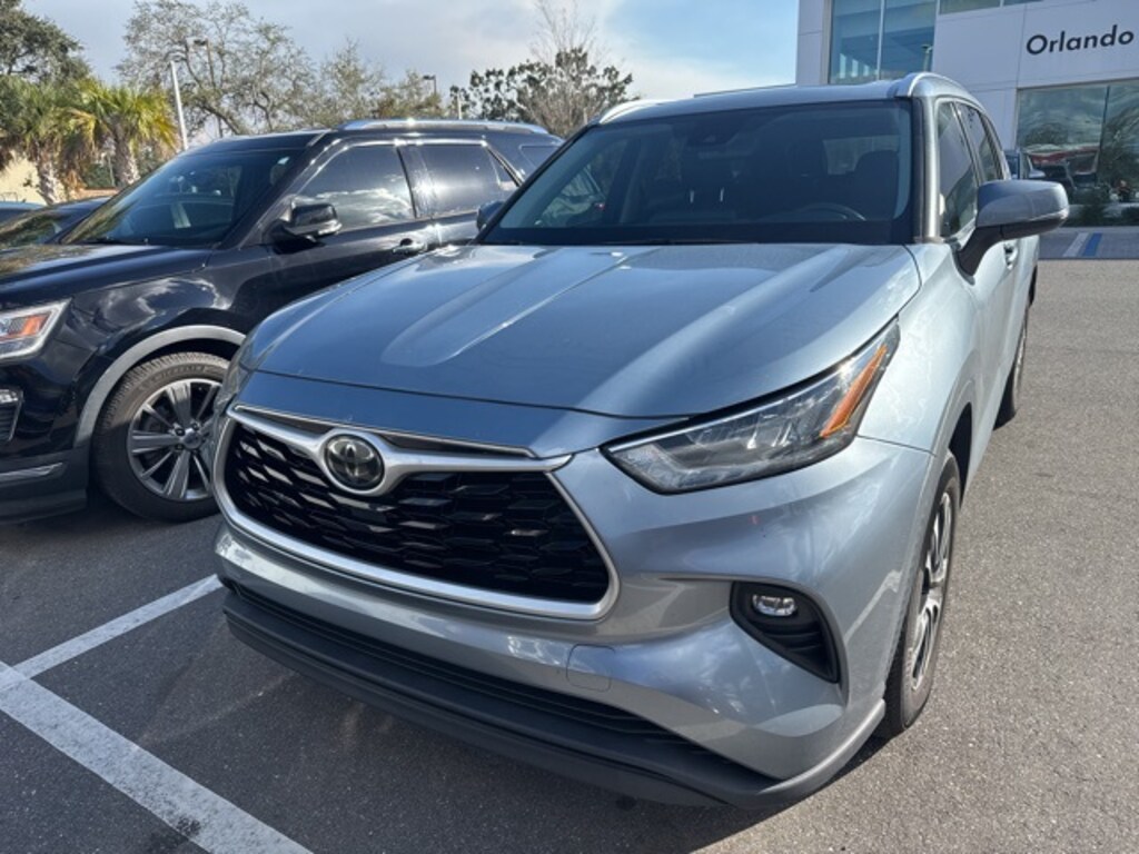 Used 2020 Toyota Highlander XLE SUV
