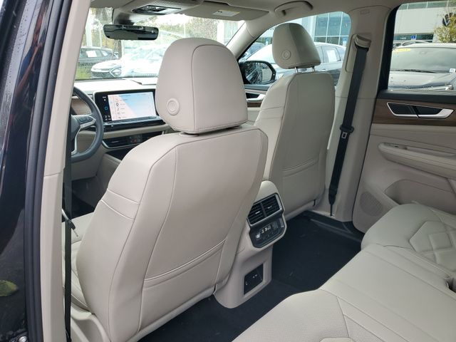 2026 Volkswagen Atlas SE w/Tech - Photo 10