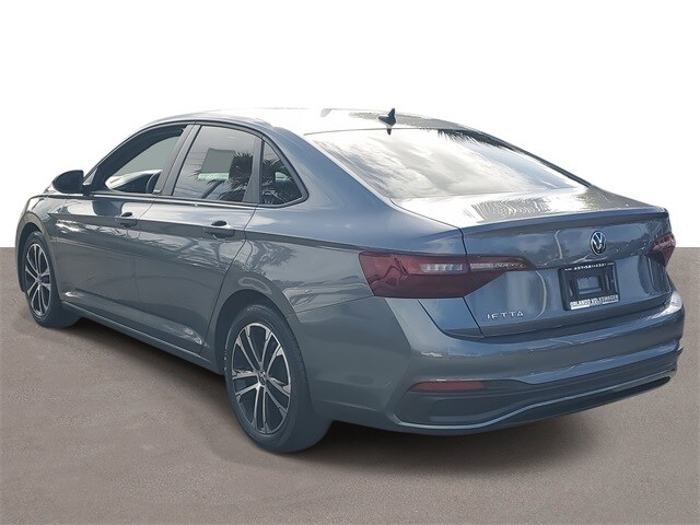 2023 Volkswagen Jetta 1.5T Sport photo 3
