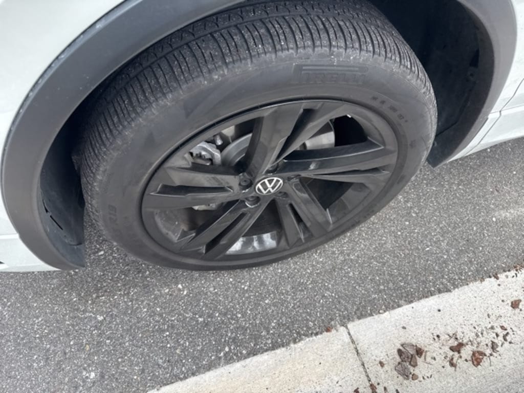 Used 2023 Volkswagen Tiguan 2.0T SE R-Line Black SUV