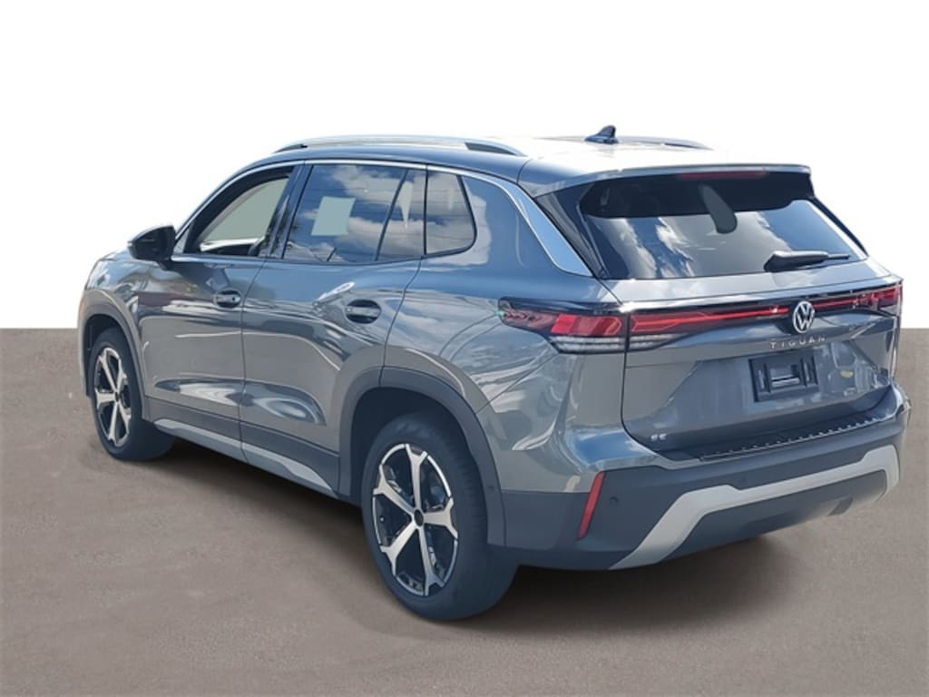 New 2025 Volkswagen Tiguan 2.0T SE SUV
