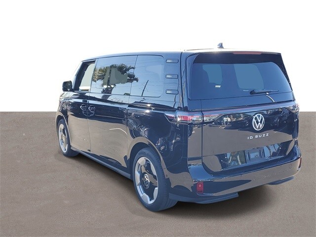 2025 Volkswagen ID. Buzz Pro Plus photo 3