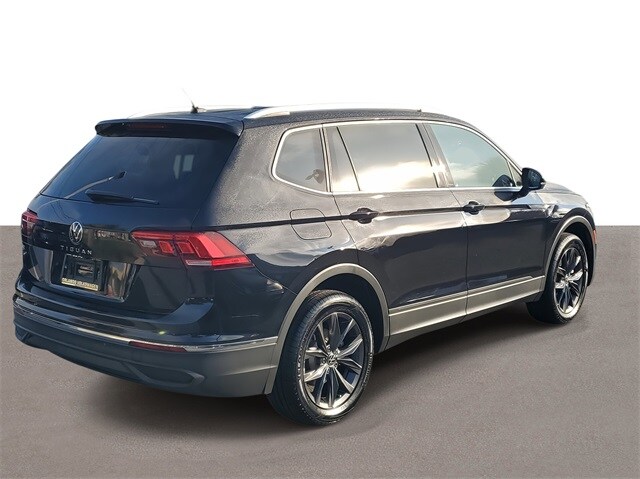 2022 Volkswagen Tiguan SE photo 4