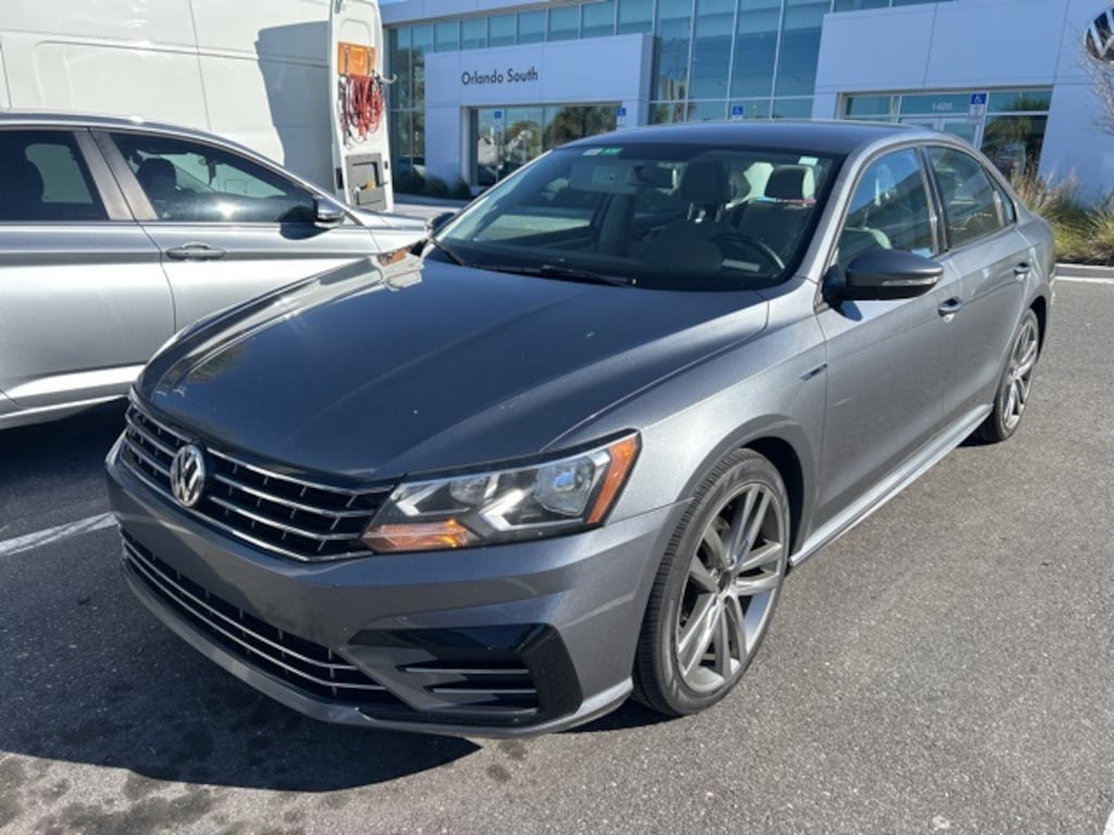 Used 2018 Volkswagen Passat 2.0T R-Line Sedan