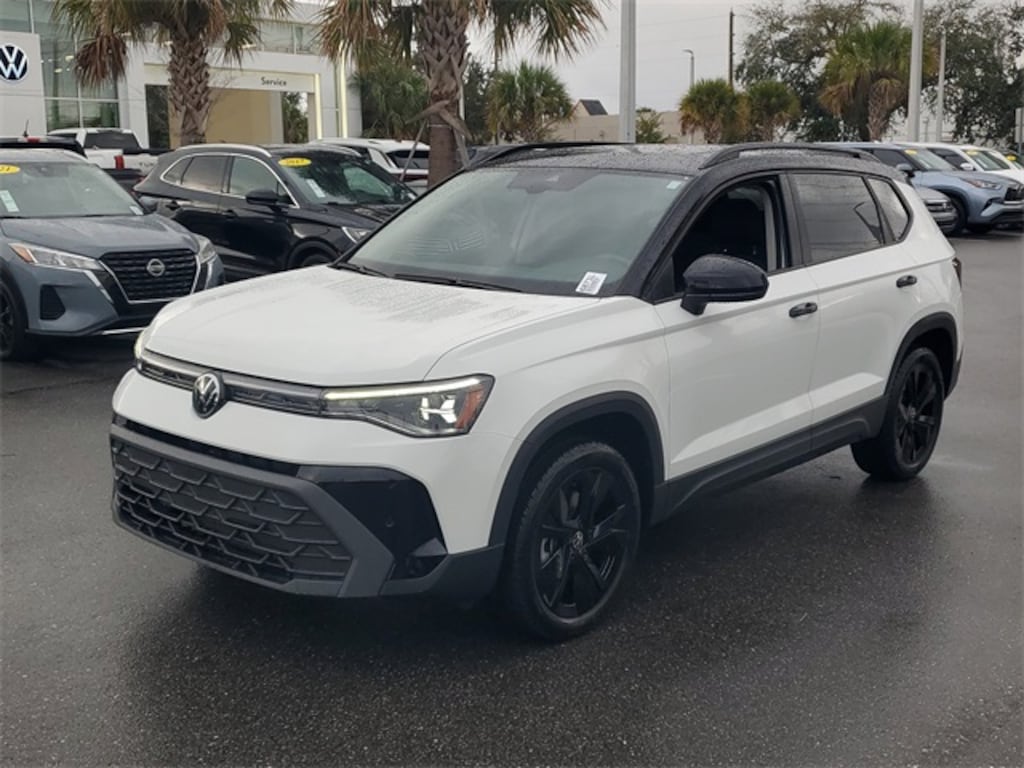 Certified 2025 Volkswagen Taos 1.5T SE Black SUV