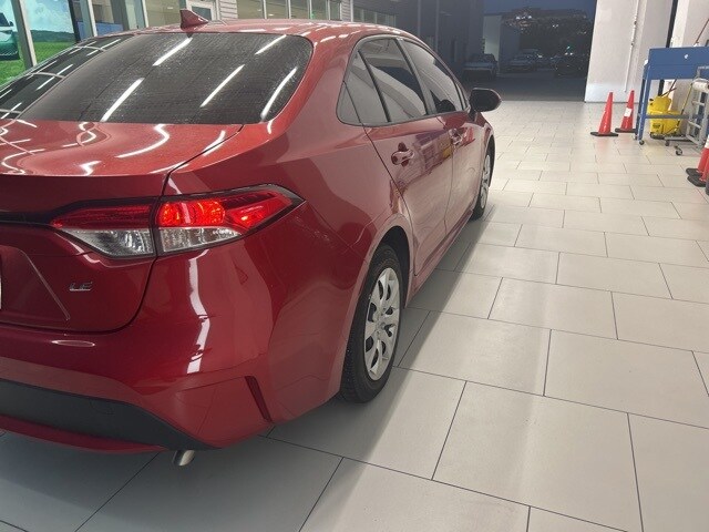 2021 Toyota Corolla LE photo 4