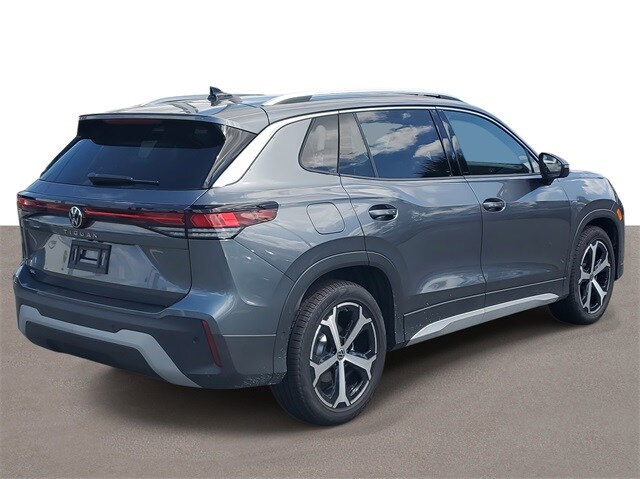 2025 Volkswagen Tiguan SE photo 4