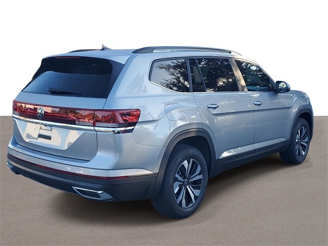 2026 Volkswagen Atlas SE photo 4