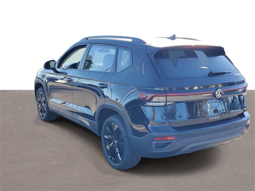 New 2026 Volkswagen Taos 1.5T SE Black SUV