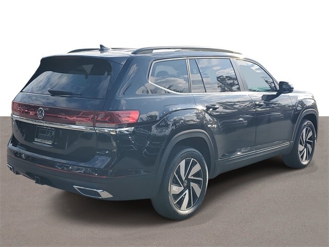 2026 Volkswagen Atlas SE Technology photo 3