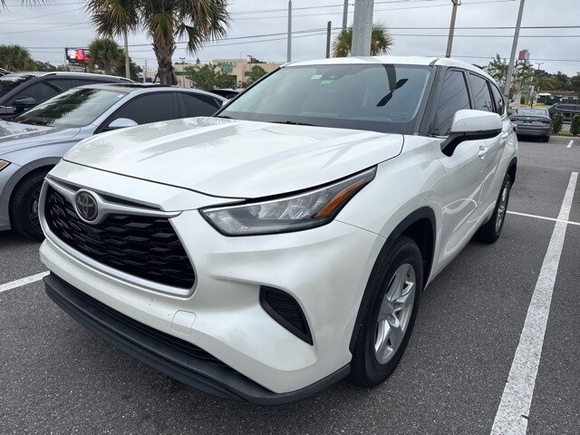 2020 Toyota Highlander L photo 3