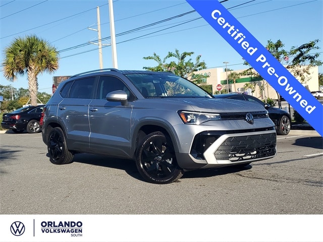 2025 Volkswagen Taos SE's photo