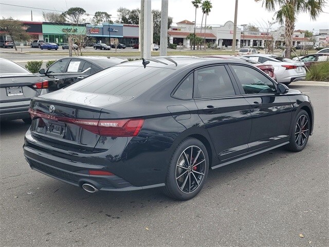 2025 Volkswagen Jetta GLI 2.0T Autobahn photo 4