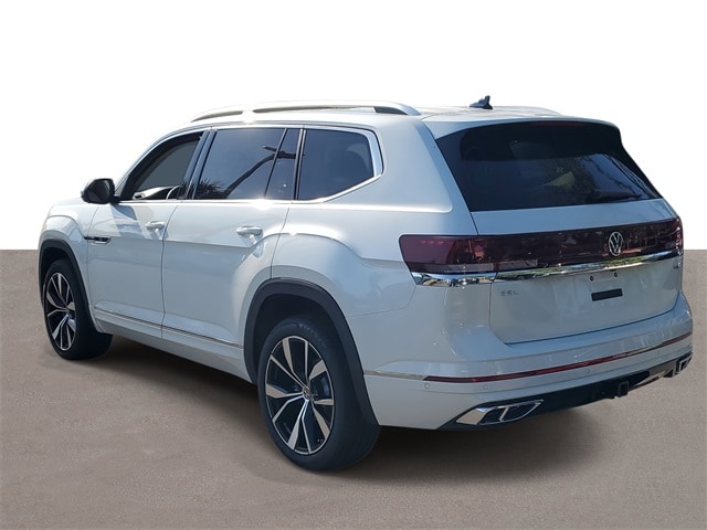 2025 Volkswagen Atlas SEL Premium R-Line photo 3