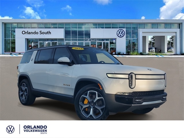 2023 Rivian R1S Adventure's photo