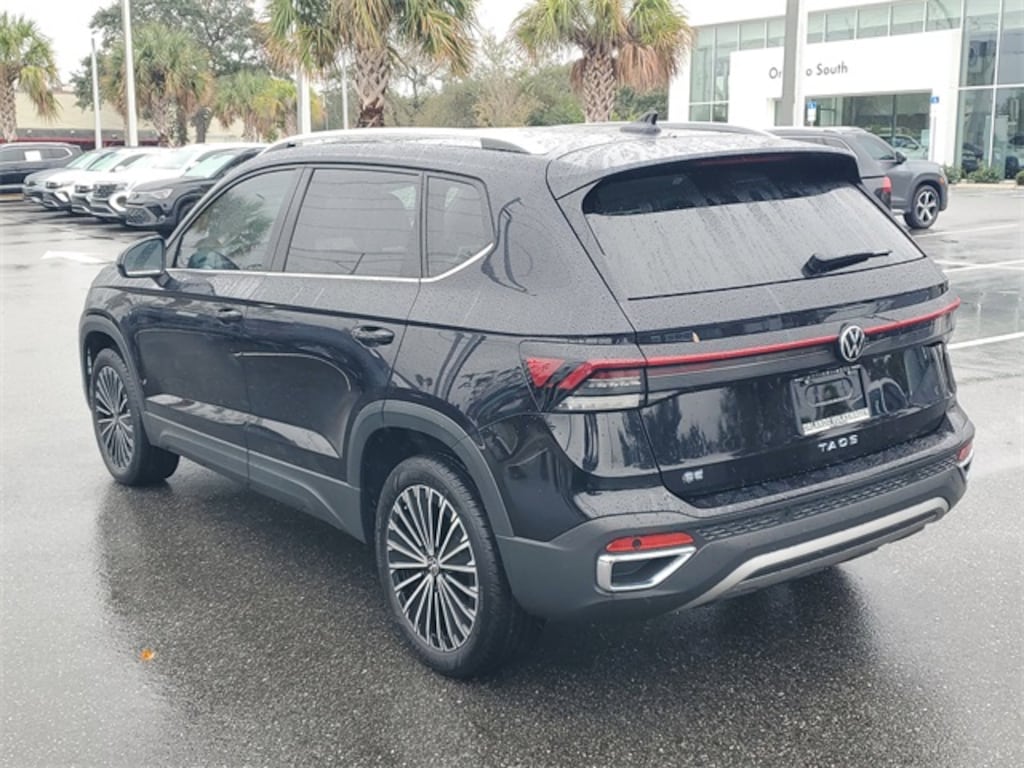 Certified 2025 Volkswagen Taos 1.5T SE SUV