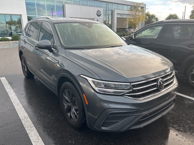 2023 Volkswagen Tiguan SE Sport photo 2