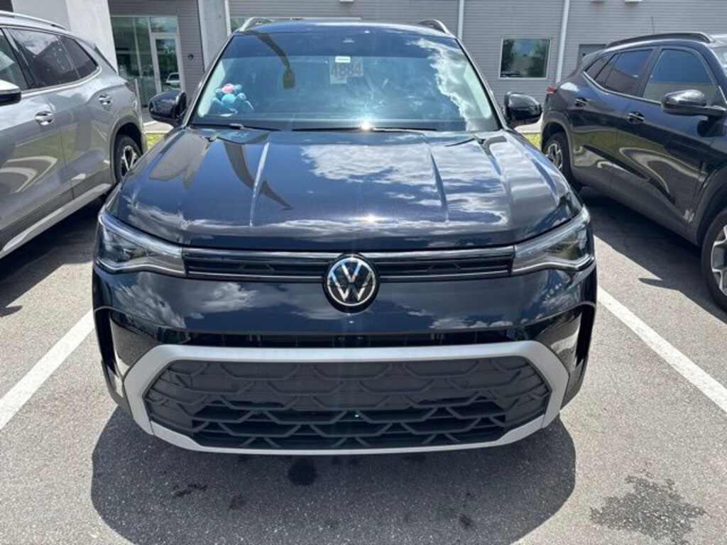 Used 2025 Volkswagen Taos 1.5T SE SUV