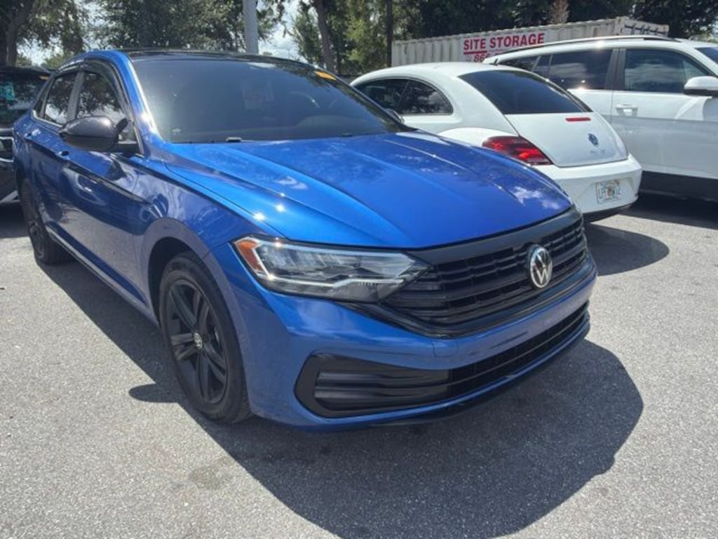 Used 2024 Volkswagen Jetta 1.5T SE Sedan